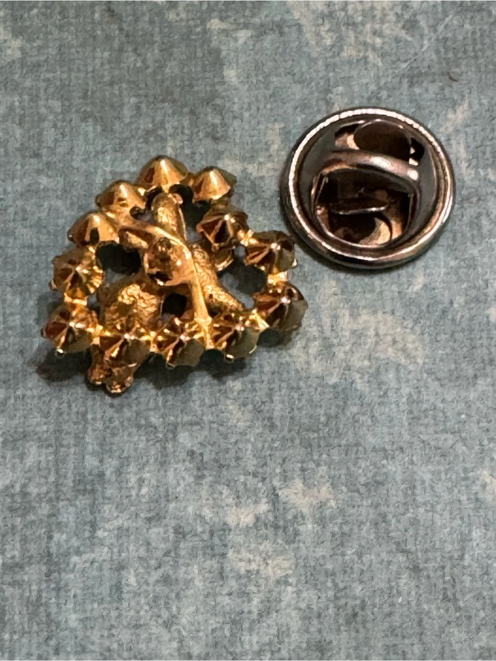 VINTAGE CHERUB LAPEL PIN